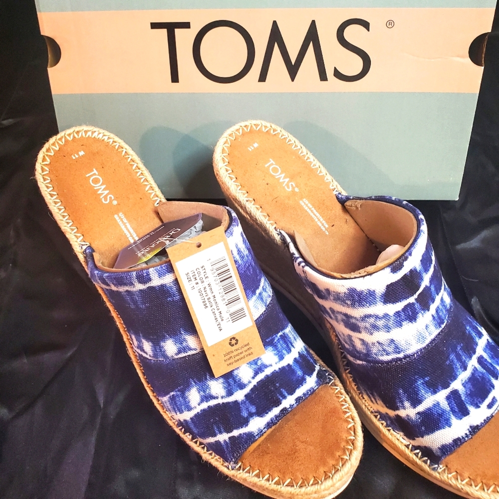 TOMS Denim Monica Mule Size 11M Runs Small (10.5 best fit)